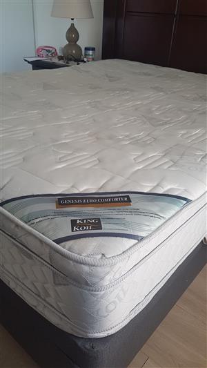 Mattress King Koil Queen in excellent condition onco