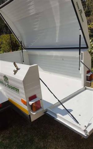 Town and country 7 foot trailer