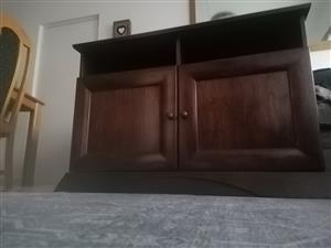 Weylandts Mahogany TV Cabinet.