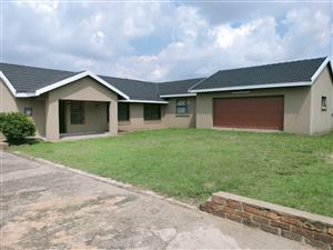Stunning Newly Renovated Hidden Gem in Tasbet Park