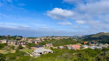 A rare opportunity to own a stylish, easy-living coastal home in a prime golf course setting.