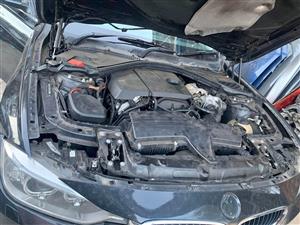 BMW F30 stripping now gearbox, Radiator set, doors, headlights, airbags side,mirrors