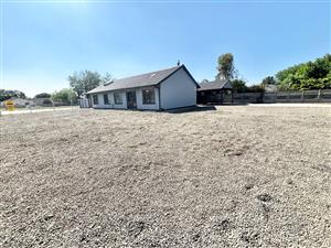 Prime Business Property with Exceptional Exposure – Secunda