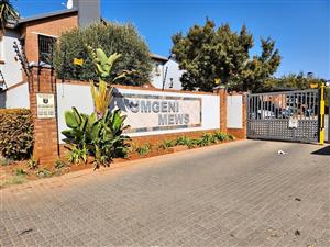 3 Beds 2 Baths Townhouse