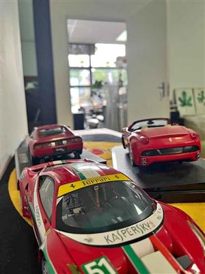 Ferrari die-cast models (Priced per vehicle)