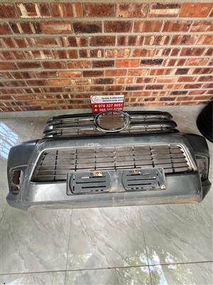 Toyota Hilux bumper b