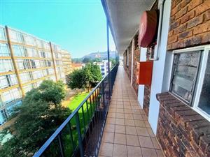 3bedroom flat for sale in Arcadia