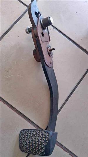 Chevrolet cruze brake pedal