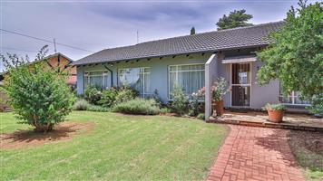 House For Sale in Mackenzie Park