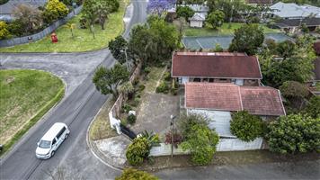 We have a serious seller with a Perfect Address in Nahoon Valley