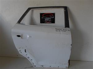 Hyundai Tucson 16-21 right rear door