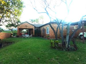 Easy safe living in Cashan with prime schools and mall around the corner.