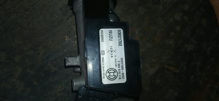 OEM Isuzu D-Max / KB Bosch Immobiliser Key Reader Antenna Ring (93621702)