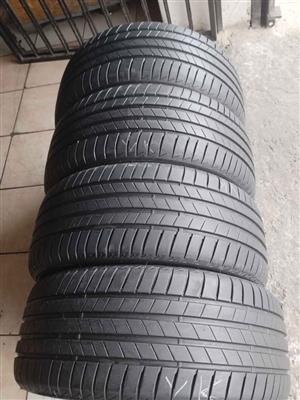 BRIDGESTOnE (225/40/18)