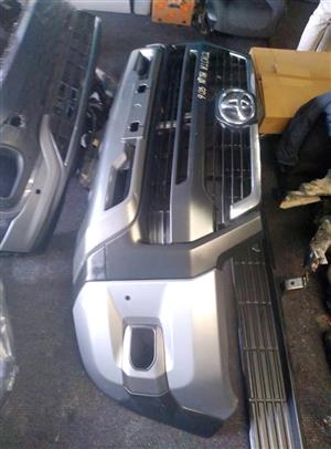 Toyota Hilux GD-6 front Bumper and Grill legend 55 Sale Sale whatsapp 