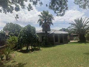 Golden oldie on the doorsteps of 2 schools ideally located in prime area