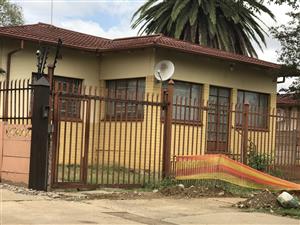 ROOM TO RENT IN HOUSE: PRETORIA WEST