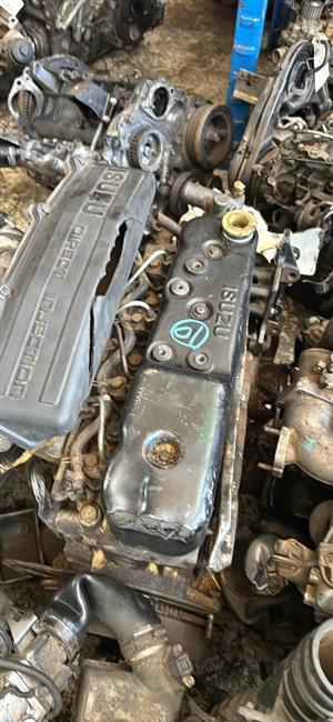 Isuzu 4Jb1 non turbo. No diesel pump and turbo.
