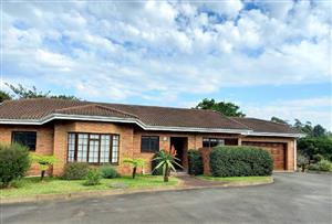 Immaculate Townhouse in Sought-after Eco-Estate