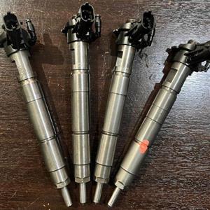 JEEP WRANGLER DIESEL INJECTORS 