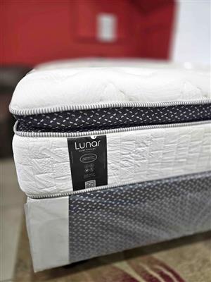 Queen pillow top