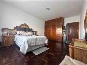 Neat & Spacious 3-Bedroom Flat in Southernwood with Garage