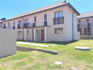 Lock-Up-and-Go Apartment in Secure Kidds Beach Estate