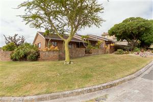 Family House with flatlet in Middedorp