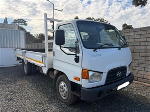 USED 2013 HYUNDAI HD72 4 TON TRUCK FOR SALE 