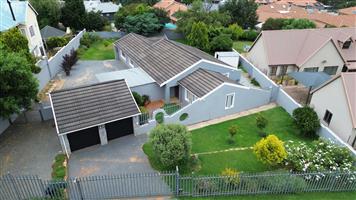 Home near school in gated area