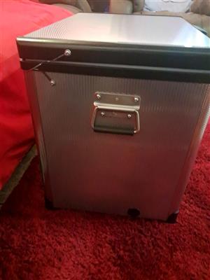 Snow master 40lt camping fridge freezer