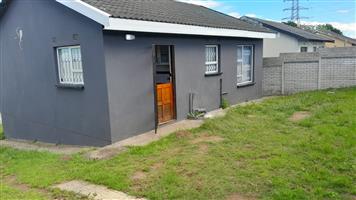 Cozy 2-Bedroom Home – Secure and Convenient