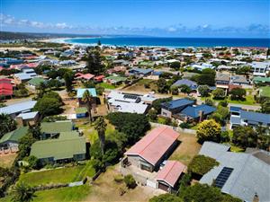 House For Sale in Still Bay West