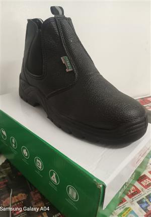 Mixed safety wear