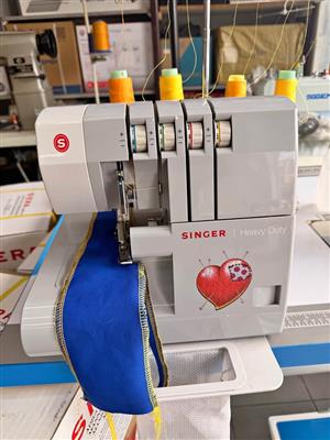 SINGER OVERLOCK + SEWING MACHINE COMBO