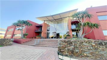 430m² office space to let in Bedfordview