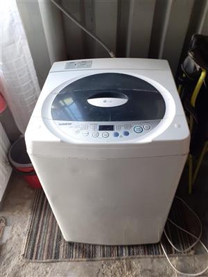 LG 150 KG toploader washing machine with gaurantee/warranty and had a service.