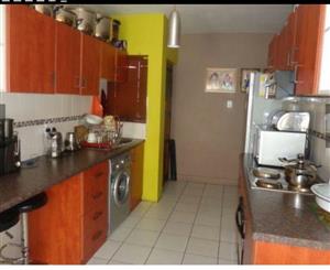 2 Bedroom flat in Montclair. Available 01 July 2022