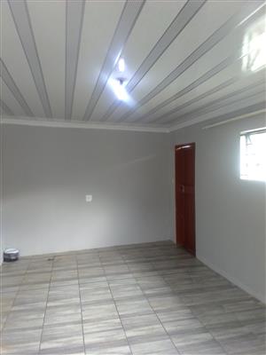 A spacious garage for rent