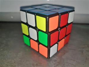 Hours of Fun    Rubics Cube
