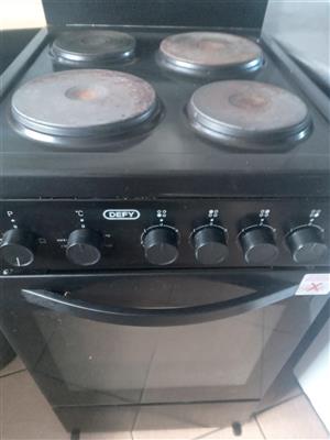 Defy stove 4 plates 