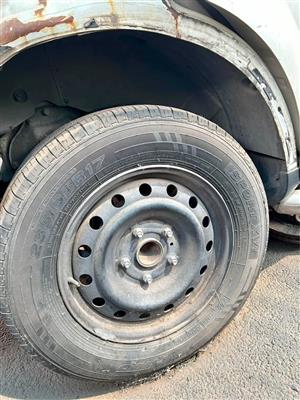 Mahindra XUV 500 Set of Wheels Available 