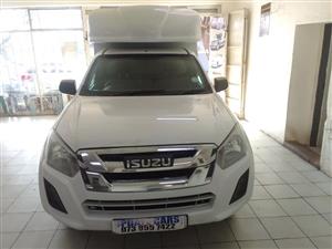 2017 White  Isuzu kB 250 single cab big canopy manual diesel milage 95,000 km 