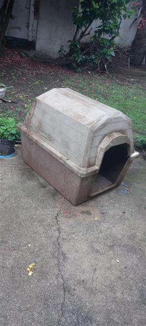 Dog kennel