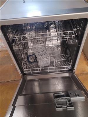 Hisense Stainless Steel Dishwasher