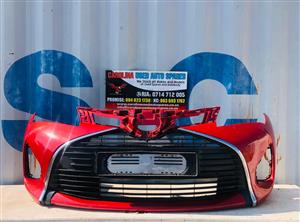 Toyota Yaris front bumper with radiator grill and plate number holder (2014-2016