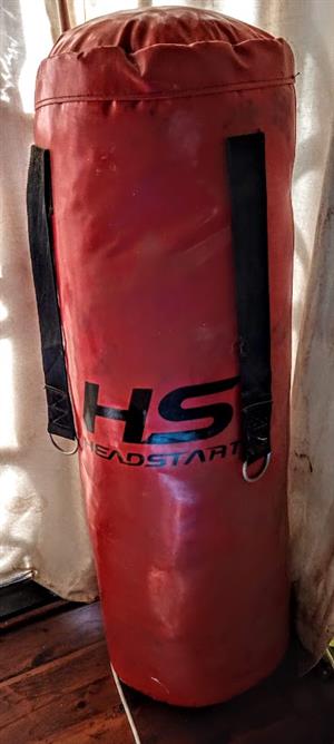Kickboxing punch bag - large plus stand