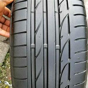 Almost new Quality 225/40/19 Bridgestone potenza runflat tyres for sell with 95% life on them & more