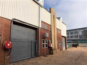 WITCH-HAZEL STREET: MINI WAREHOUSE / FACTORY TO LET IN CENTURION, WITH MAIN ROAD VISSIBILITY!!