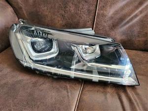 Vw tourag headlight